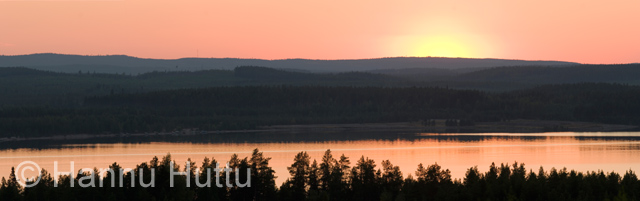 2006_08_01 046a.jpg
järvimaisema kesä hyrynjärvi auringonlasku tyyni kesä ilta panoraama kesäilta 
Avainsanat: järvimaisema kesä hyrynjärvi auringonlasku tyyni kesä ilta panoraama kesäilta