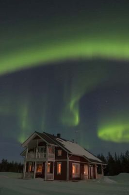 Tiedosto - 20040310_010.jpg
revontuli luonnonilmiö taivas kuutamo omakotitalo yö koti piha revontulet aurora borealis
Avainsanat: revontuli luonnonilmiö taivas kuutamo omakotitalo yö koti piha revontulet aurora borealis