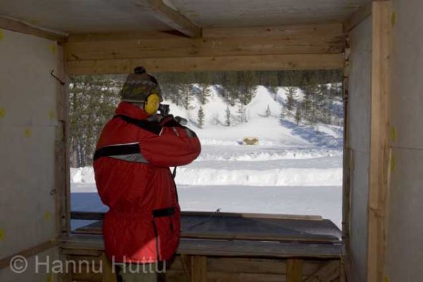 2005_03_13 005.jpg
hirvikoeammunta ase maalitaulu metsästys tarkkuus tähtäys ampua
Avainsanat: hirvikoeammunta ase maalitaulu metsästys tarkkuus tähtäys ampua