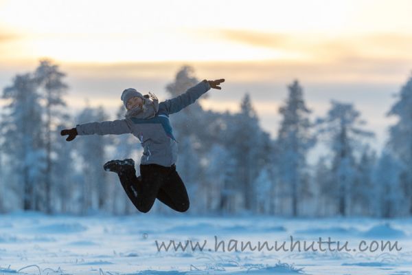 20181224_027.jpg
talvipäivä hyppy ulkoilu pakkanen 
Avainsanat: talvipäivä hyppy ulkoilu pakkanen
