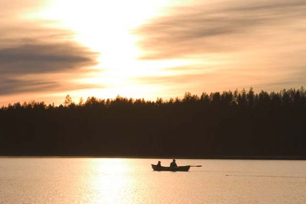 20031108_044.jpg
kalastaja kalastaa uistella soutaa auringonlasku uistella ilta kalastus hossa suomussalmi iso-valkeainen
Avainsanat: kalastaja kalastaa uistella soutaa auringonlasku uistella ilta kalastus hossa suomussalmi iso-valkeainen