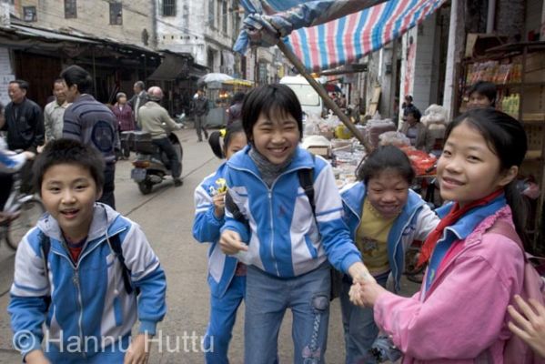 2006_03_14 099.jpg
lapsi iloinen ilo nauru kaupunki poika tyttö kiina hainan haikou
Avainsanat: lapsi iloinen ilo nauru kaupunki poika tyttö kiina hainan haikou