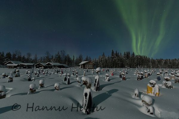 2016_02_17_033.jpg
revontulet aurora borealis tilataideteos Hiljainen kansa heinäpäät kuutamo yö Suomussalmi talvimaisema
Avainsanat: revontulet aurora borealis tilataideteos Hiljainen kansa heinäpäät kuutamo yö Suomussalmi talvimaisema