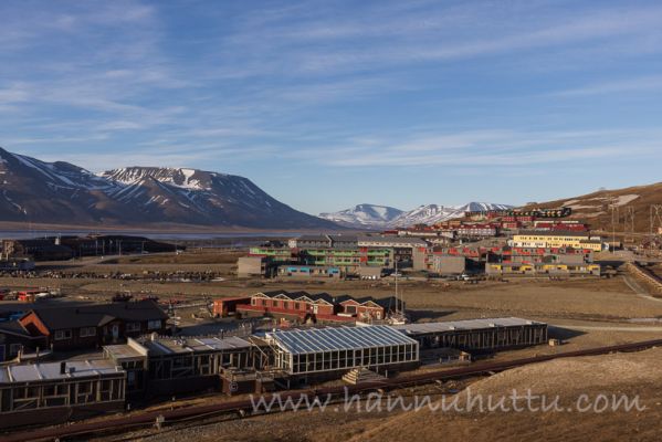 20220603174
huippuvuoret Longyearbyen
Avainsanat: huippuvuoret Longyearbyen