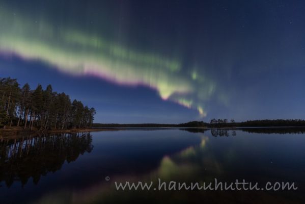 202210091093
revontulet aurora borealis hossan kansallispuisto syksy kuutamo järvimaisema yö hossa
Avainsanat: revontulet aurora borealis hossan kansallispuisto syksy kuutamo järvimaisema yö hossa