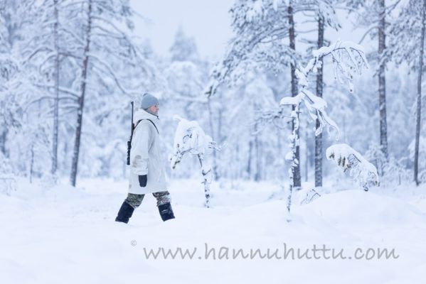 202212040023
metsästäjä nainen nuori lumi kanalinnun metsästys talvi
Avainsanat: metsästäjä nainen nuori lumi kanalinnun metsästys talvi