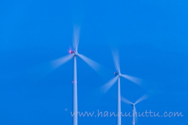 202303070015
tuulimylly sähköntuotanto tuulivoima uusiutuva energia
Avainsanat: tuulimylly sähköntuotanto tuulivoima uusiutuva energia